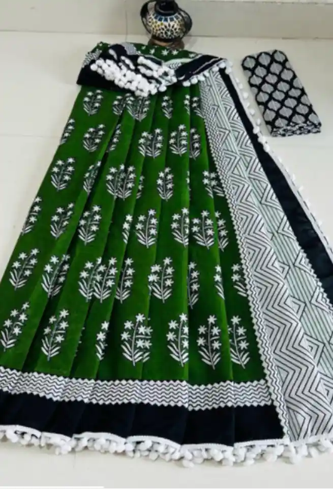 Black & Green Geometry Printed Cotton Mulmul Saree Pompom Lace