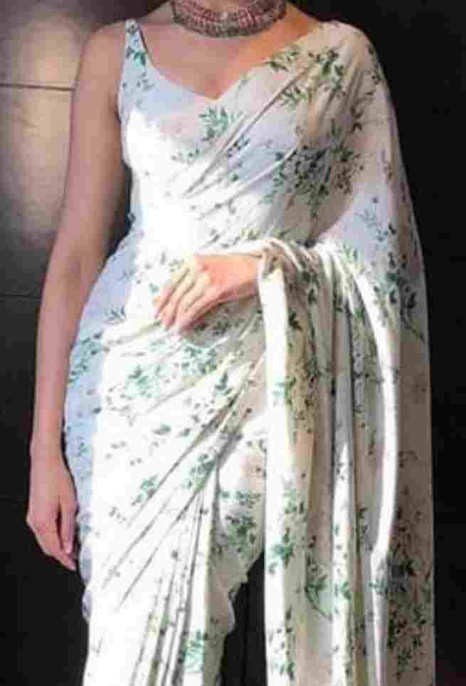 Deepika Padukone Linen Attractive Saree