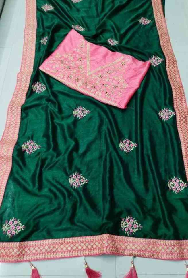 Kajal Aggarwal Green & Pink Vichitra Silk Saree