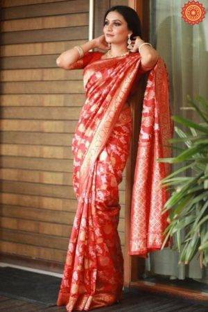Chilli red kanchipuram silk saree... - Kanchi Pattu Sarees | Facebook