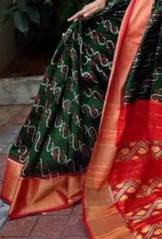 Green Red Pochampally Ikkat Handloom Silk Mulmul Cotton Saree with Zari Border